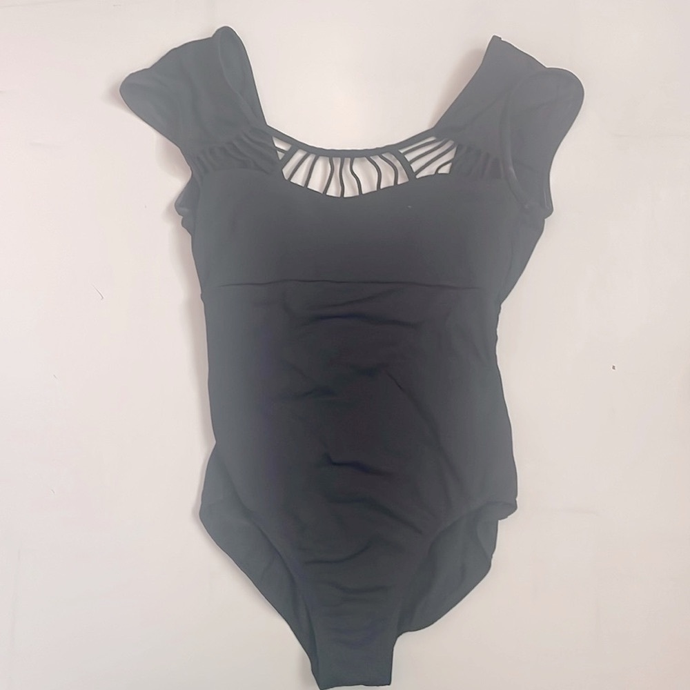 SMALL BLOCH DANCE LEOTARD SHORT SLEEVE CUT OUT